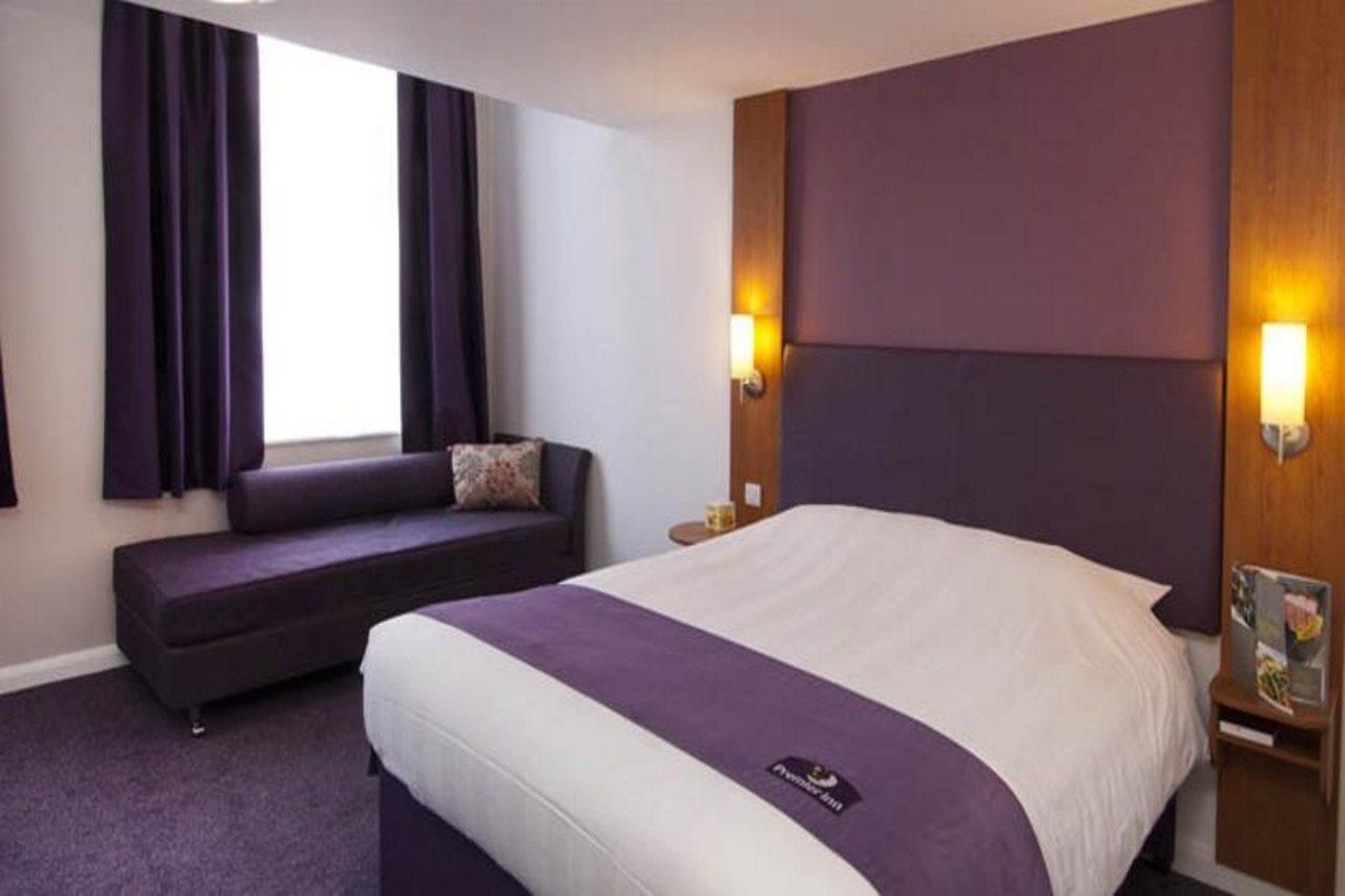 Premier Inn Canterbury City Centre Bagian luar foto
